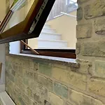 Garsonierǎ la curte si ciubǎr extracost Apartament Cluj-Napoca