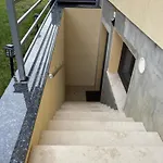 Garsonierǎ la curte si ciubǎr extracost * Cluj-Napoca