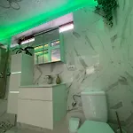 Apartament Garsonierǎ la curte si ciubǎr extracost