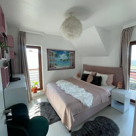 Garsoniera La Curte Si Ciubar Extracost Appartement