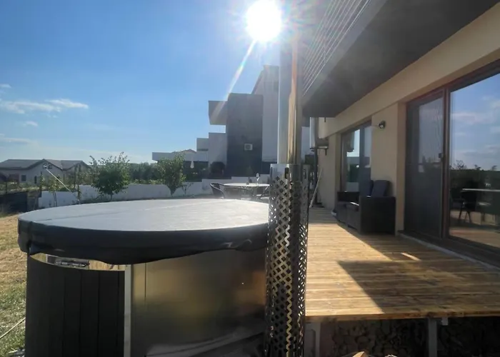 Garsoniera La Curte Si Ciubar Extracost Apartmán